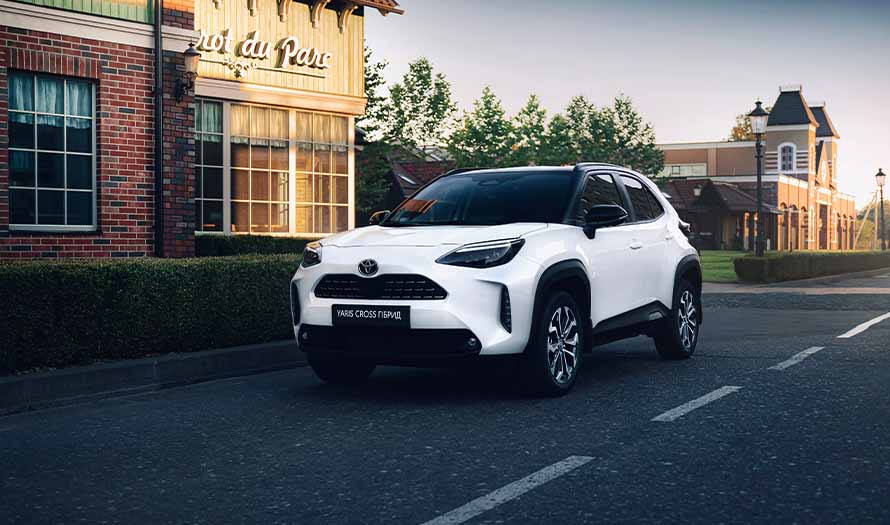 spetsialna_sina_yaris_cross